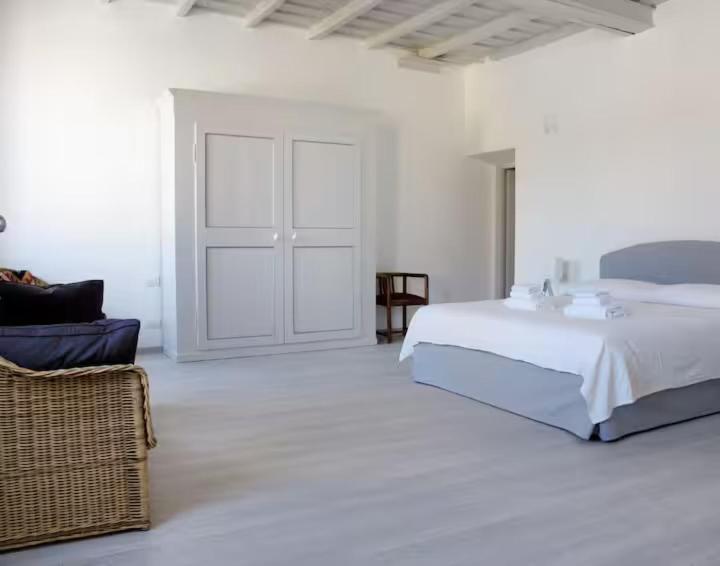 Spacious, Modern, Bright Apartment, Near Piazza Navona! * Roma